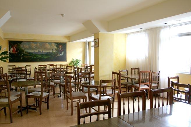 环球酒店 圣地亚哥－德孔波斯特拉 餐厅 照片